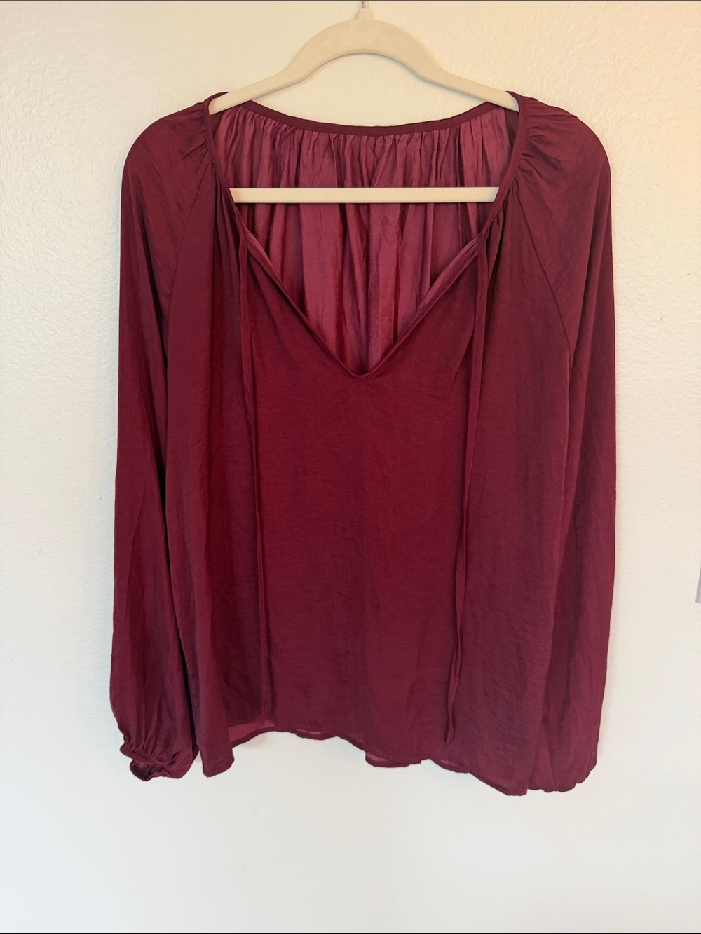 Women's Long Sleeve V-Neck Blouse - Burgundy